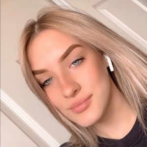 Meet your Posher, Alaina